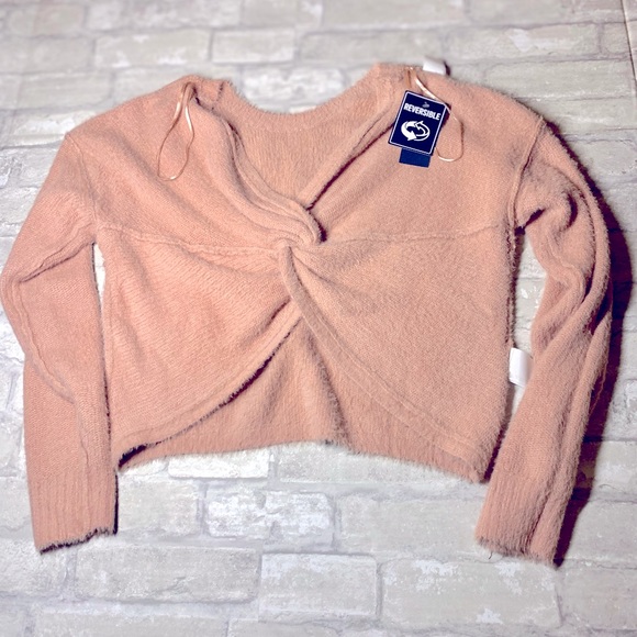 HOLLISTER: COZY REVERSIBLE TWISTED CROPPED SWEATER - Picture 6 of 9